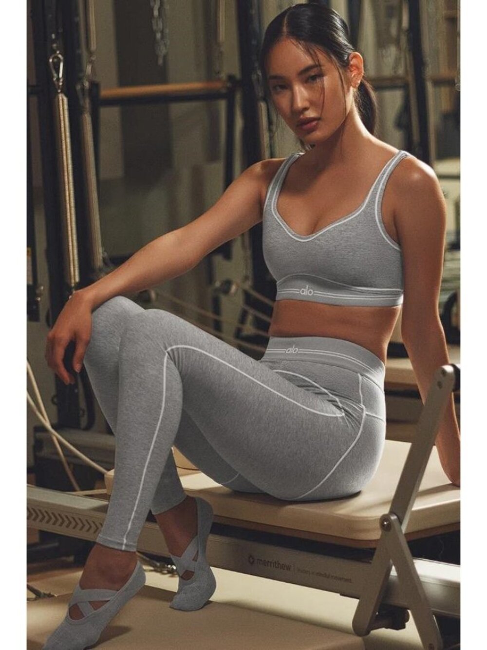 ALO YOGA Women's Alosoft High-Waist Heart Throb Legging Size S Athletic Heather